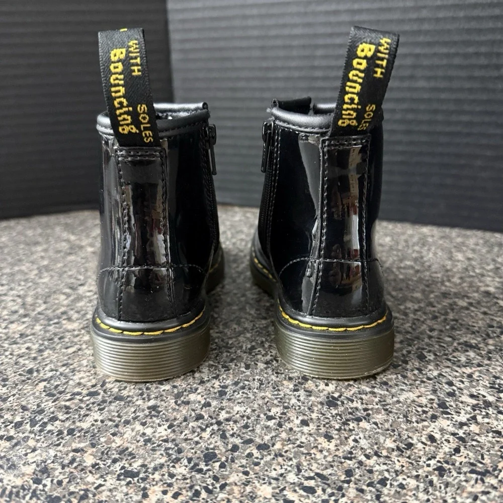 Dr.‎ Martens Toddler Boots Patent Leather  EU23 US 7 Black Side Zip Lace Up 1460